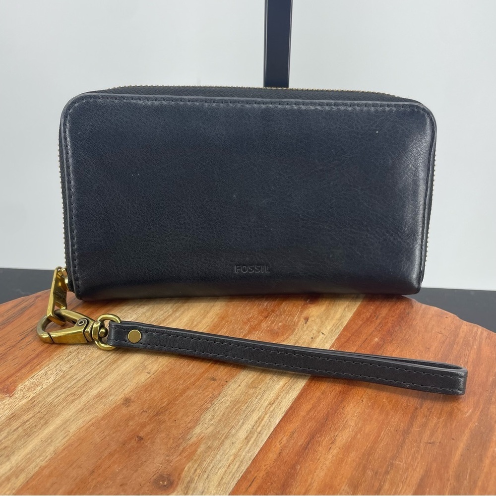 Fossil Black Leather Wristlet Wallet